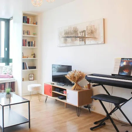 1 Bedroom With Garden Apartment
